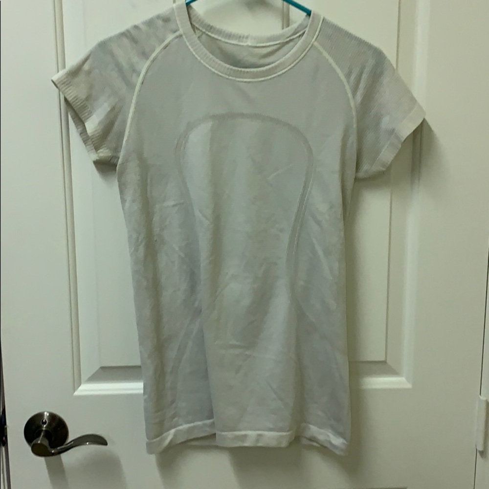 Lululemon workout tee